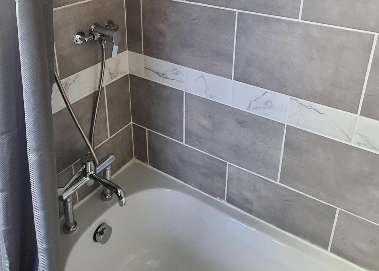 Inviting 1-Bed Apartment In Campbeltown Loch Views المظهر الخارجي الصورة